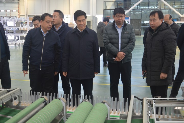 高新区工委魏玉蛟书记赴瑞邦调研(图2)
